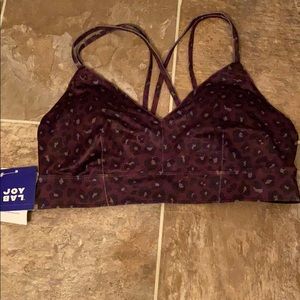 NWT mid coverage sports bra